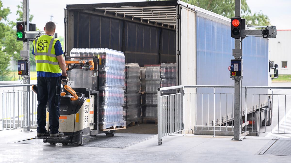 cocacola_17_highresolution