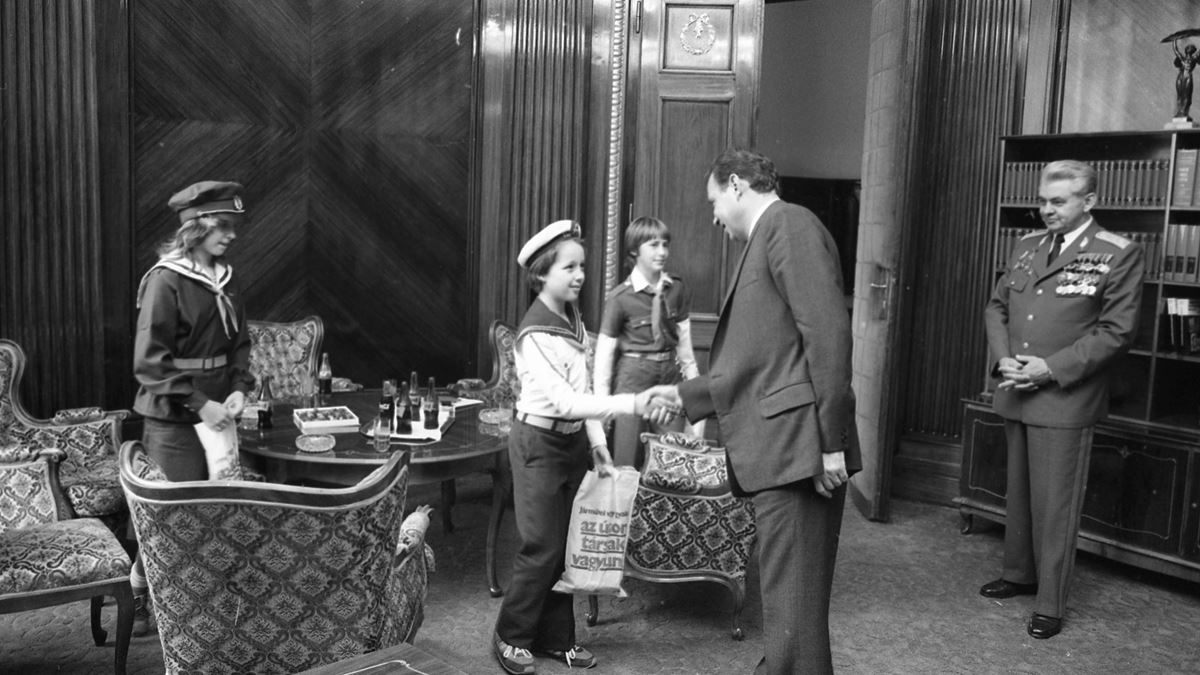 4_fortepan_magyar-rendőr_1982_beluegyminisztérium-horváth