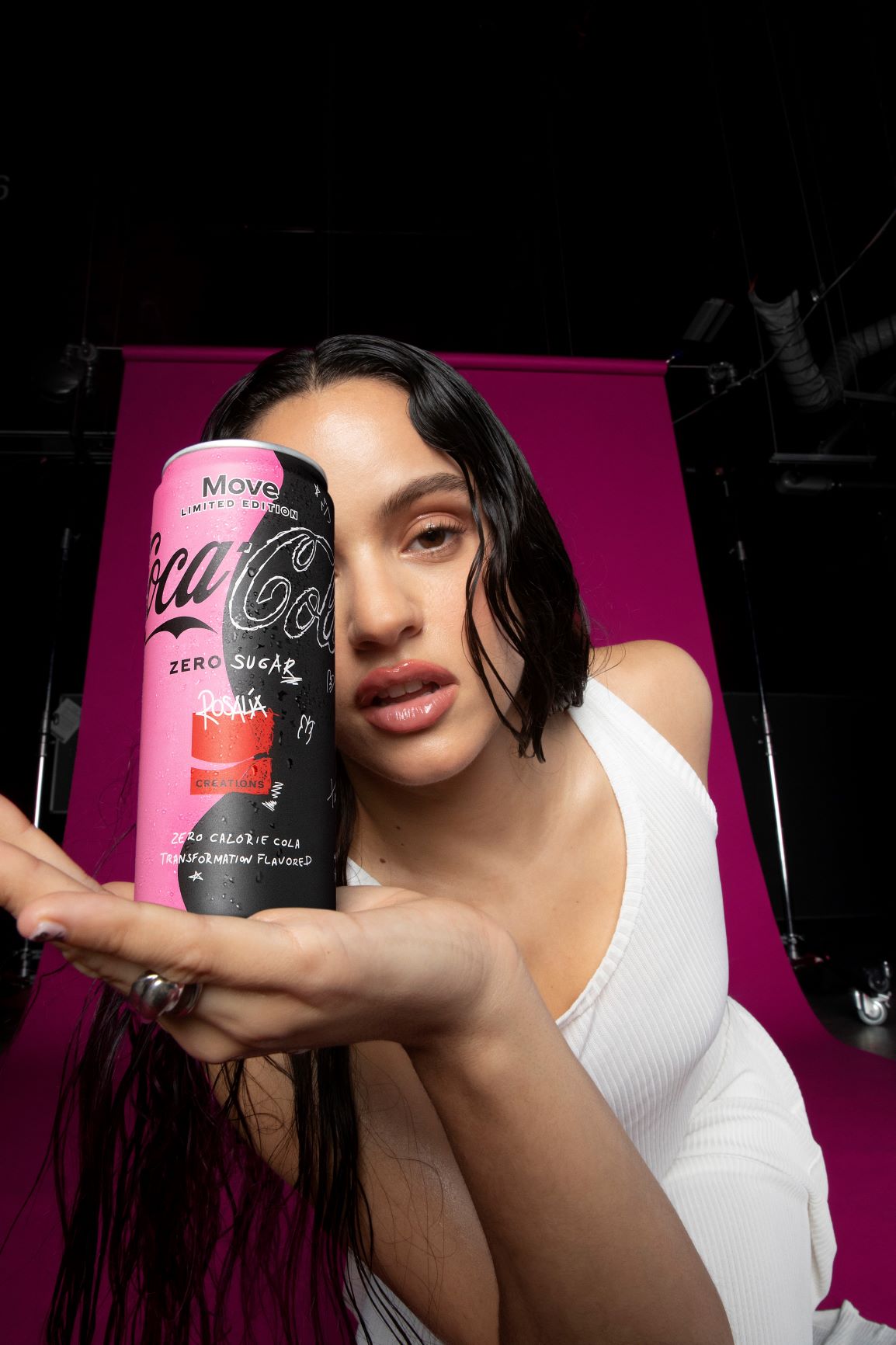 RosalíaCocaColaMovement