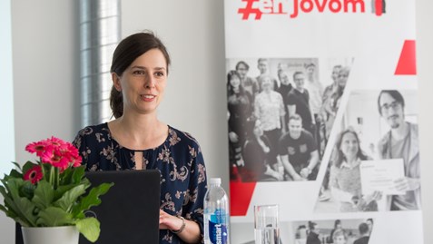 énjoevőm_sáry_lilla