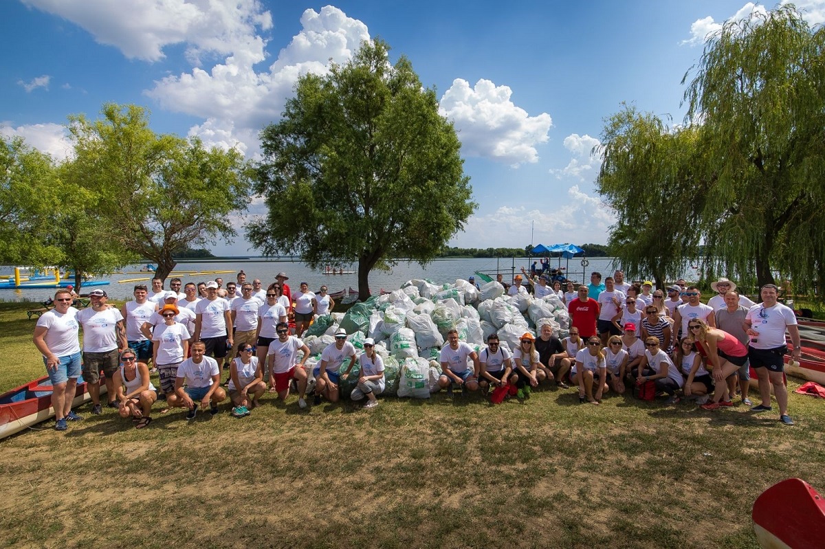 Coca_Cola volunteers1